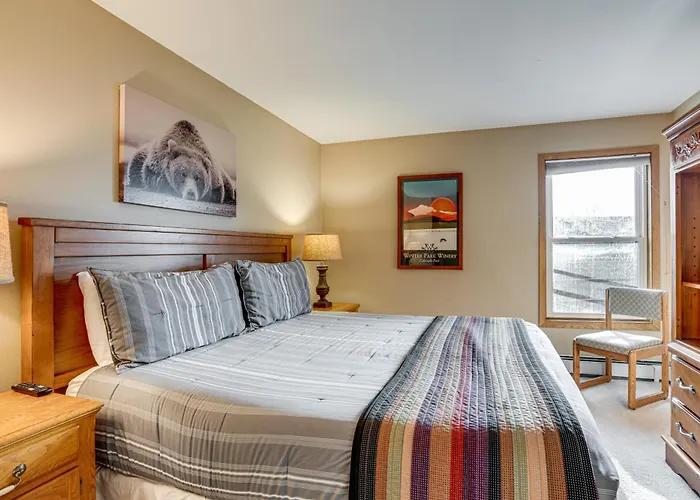 Silverthorne Condo: New Pool & Hot Tub + Fireplace